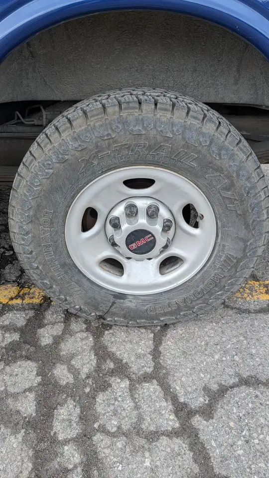 GMC Savana снимка GMC Savana