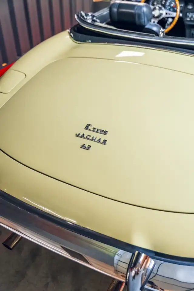 Jaguar E-Type 4.2 S1 Roadster, foto 9