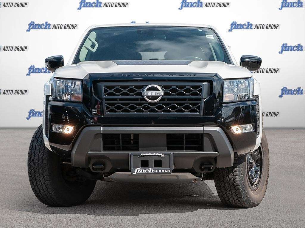 2024 Nissan Frontier — photo 2