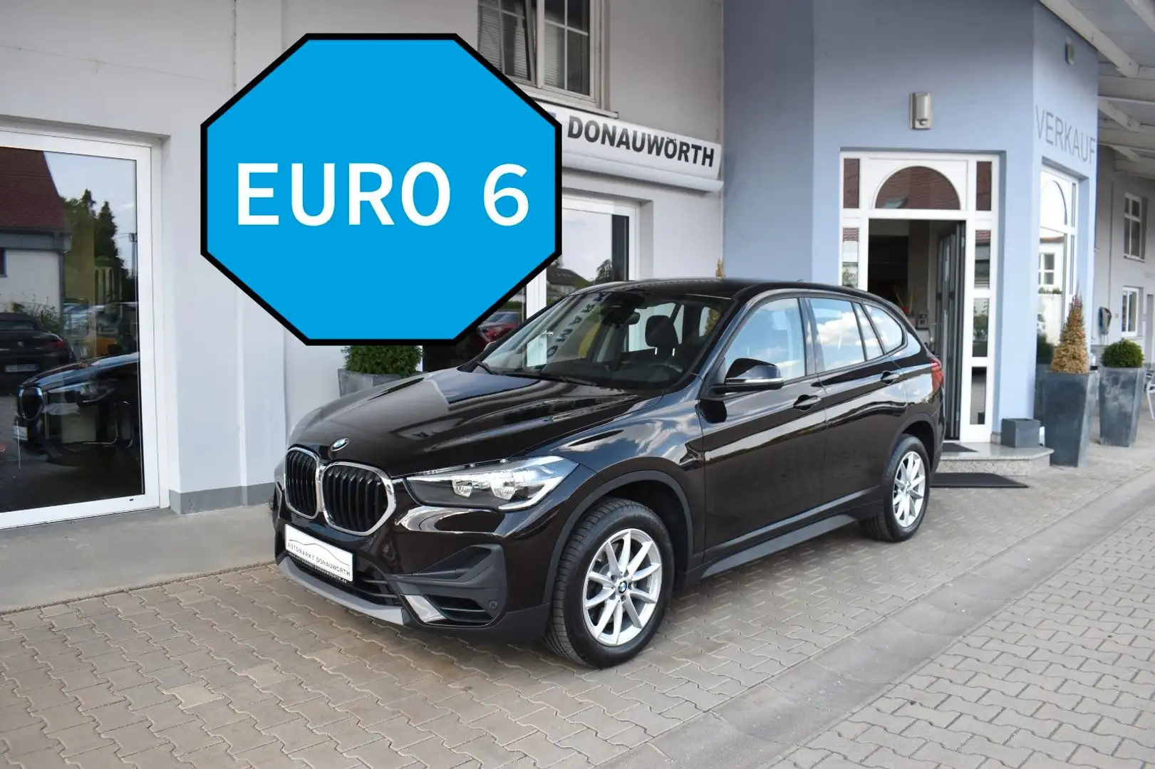 BMW X1 xDrive 25i Aut. Advantage Navi Plus Leder AHK Braun - 2