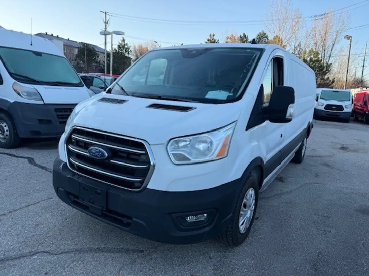 Ford Transit Cargo Van снимка Ford Transit Cargo Van