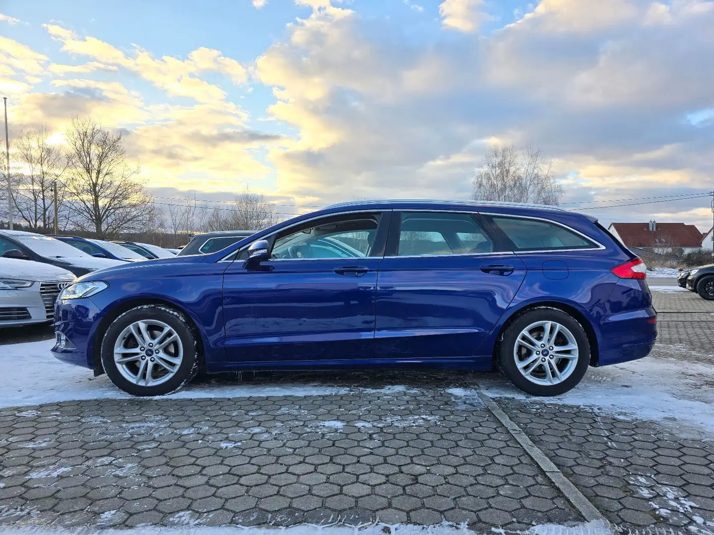 Ford Mondeo Turnier Titanium Bleu - 2