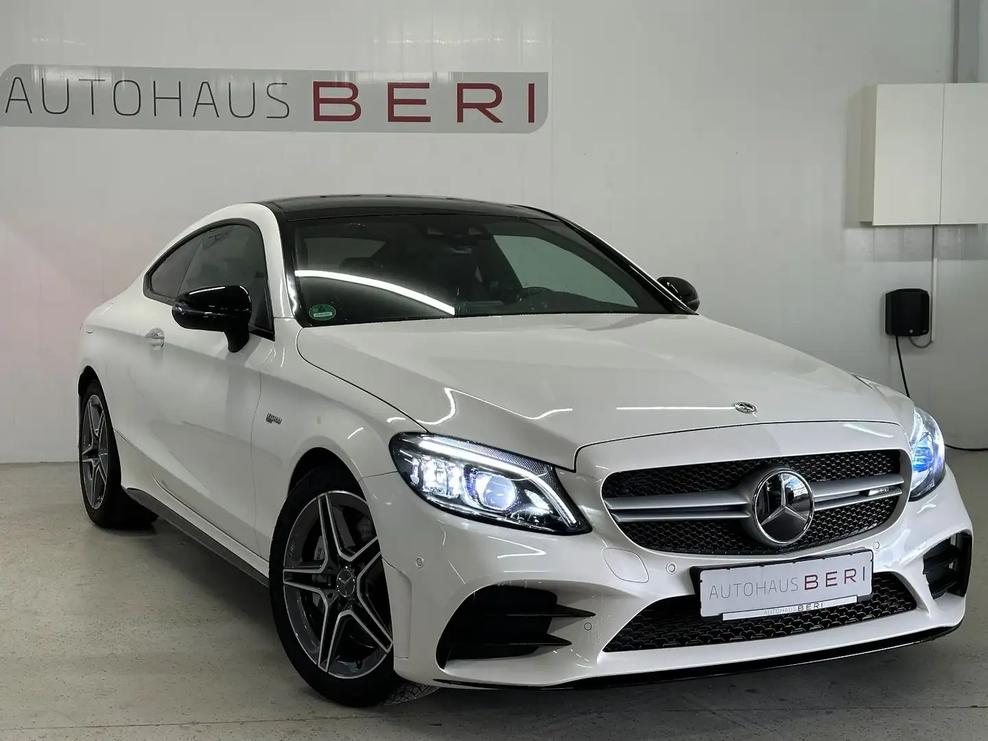 Mercedes-Benz C 43 AMG Coupe 4Matic AMG Performance Sport White - 1