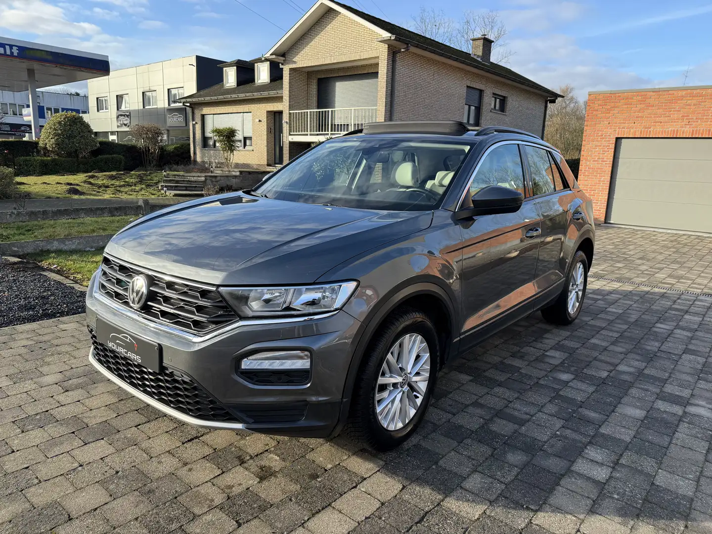 Volkswagen T-Roc 1.0 TSI * PANO * GPS * LEDER * CAMERA Gris - 1