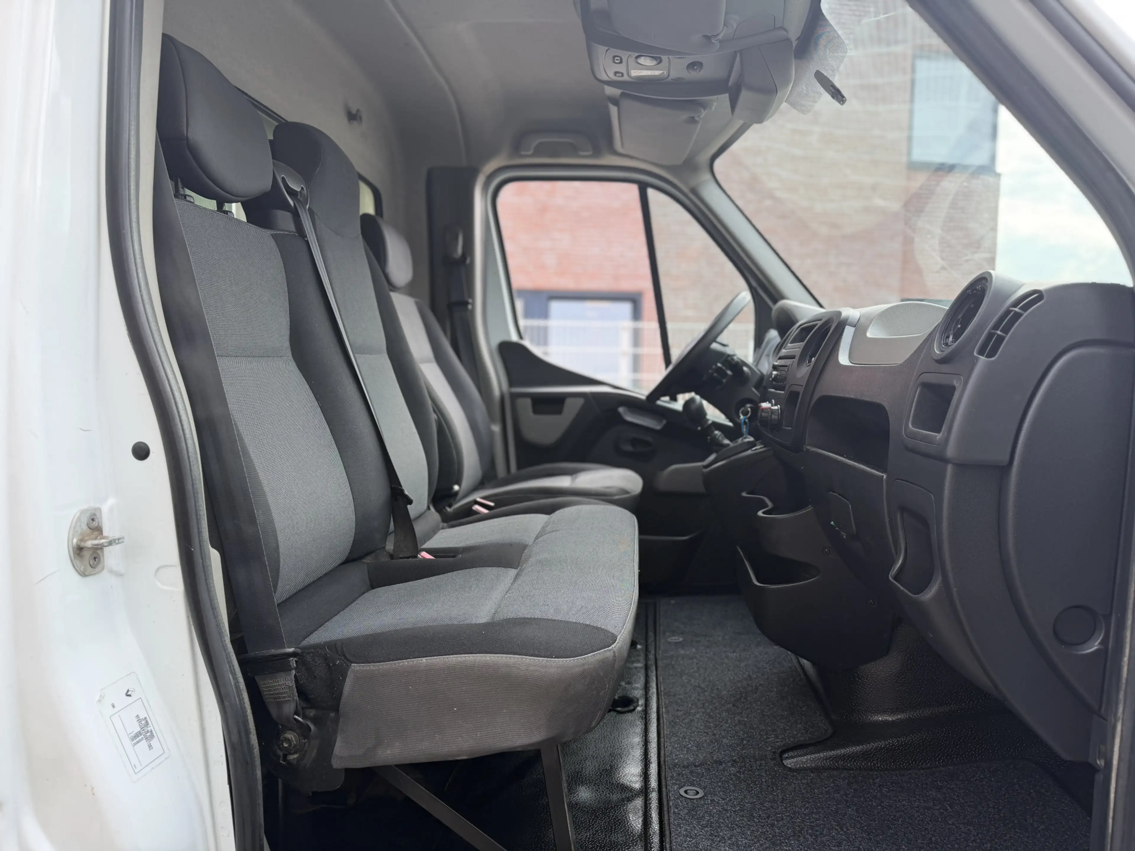 Renault Master T35 2.3 dCi Bakwagen Airco L415 B218 H205cm — photo 17