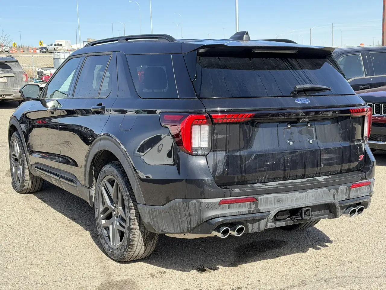 Ford Explorer снимка Ford Explorer