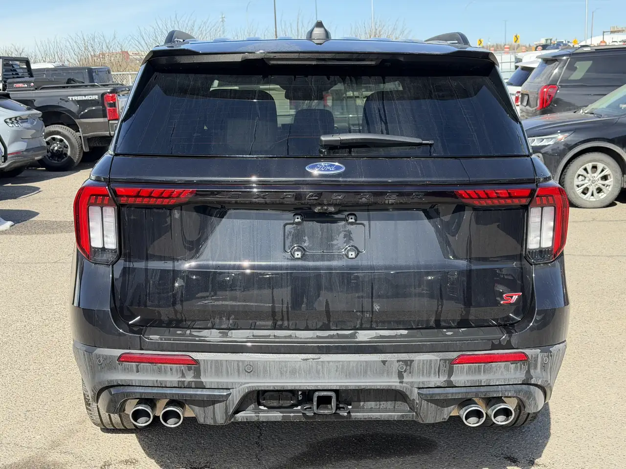 Ford Explorer снимка Ford Explorer