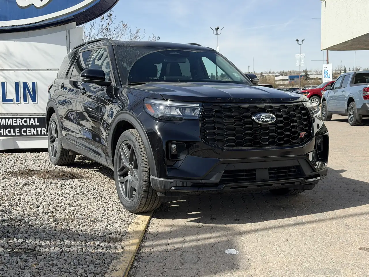 Ford Explorer снимка Ford Explorer