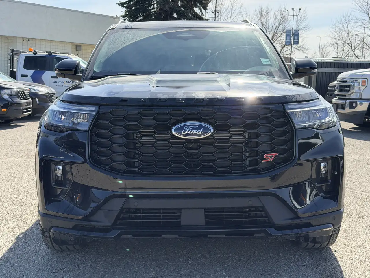 Ford Explorer снимка Ford Explorer