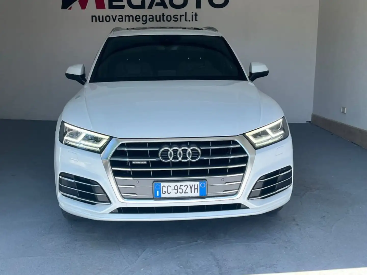 Audi Q5 40 TDI 204 CV quattro S tronic S line PLUS Blanco - 2