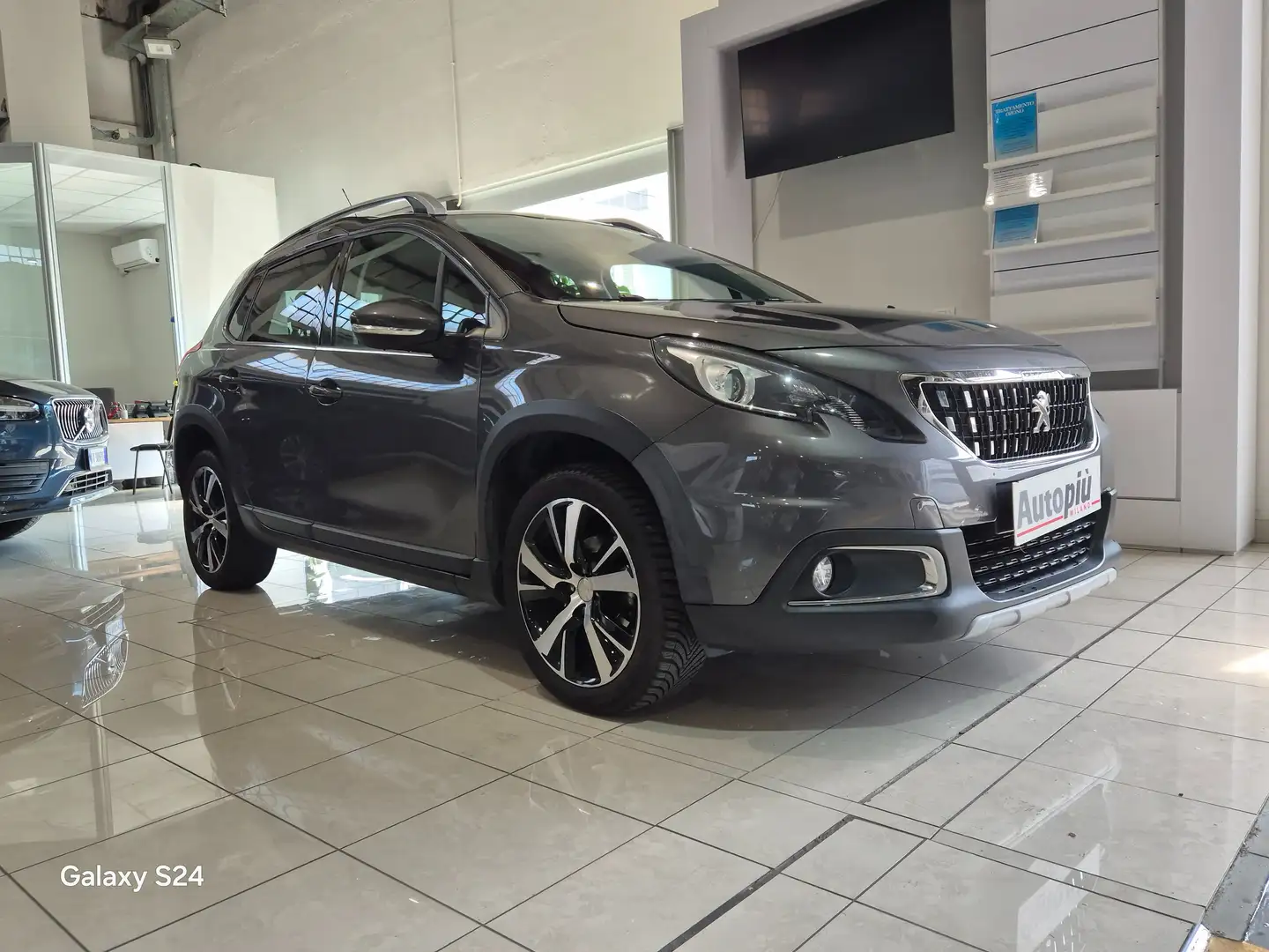 Peugeot 2008 2008 1.6 bluehdi Black Matt 100cv my17 Grigio - 2