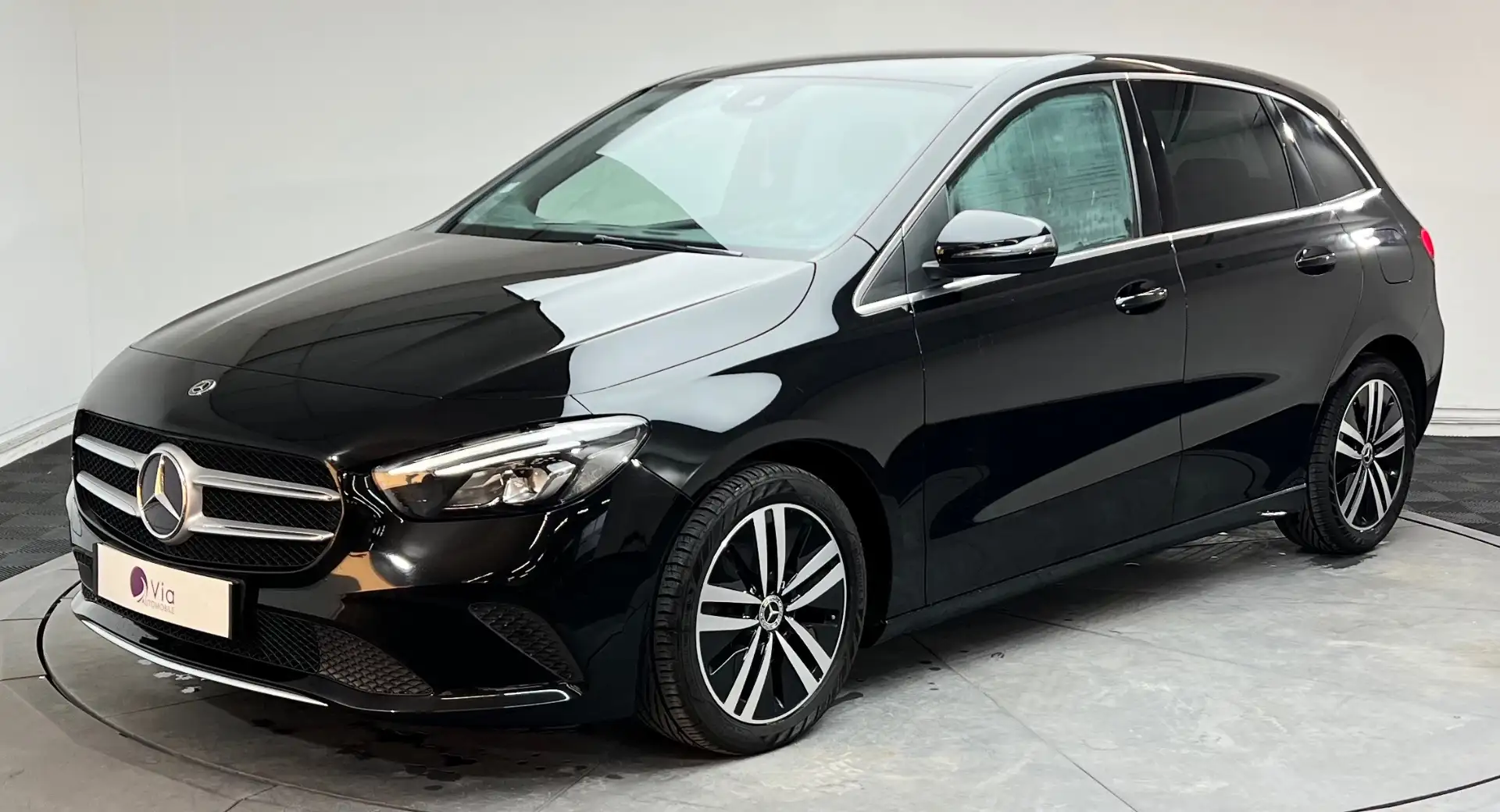 Mercedes-Benz B 200 200 d 8G-DCT Progressive Line Noir - 1