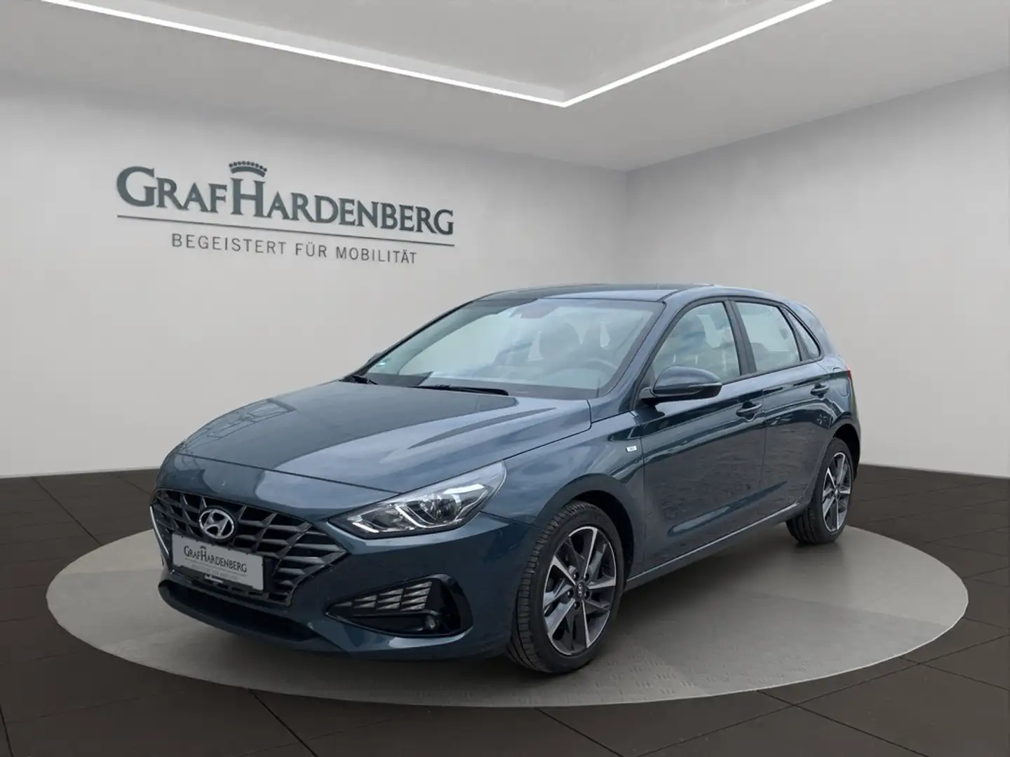 Hyundai i30 1.5 T-GDI 6-Gang Trend Mild-Hybrid Blauw - 1