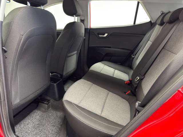 Kia Stonic — photo 15