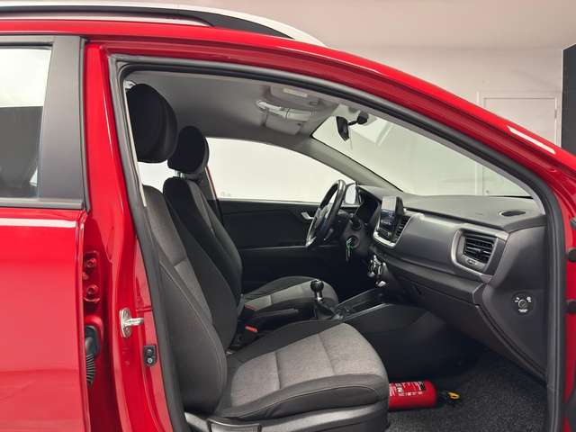 Kia Stonic — photo 12