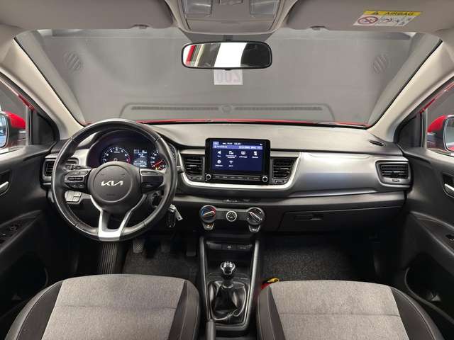 Kia Stonic — photo 9