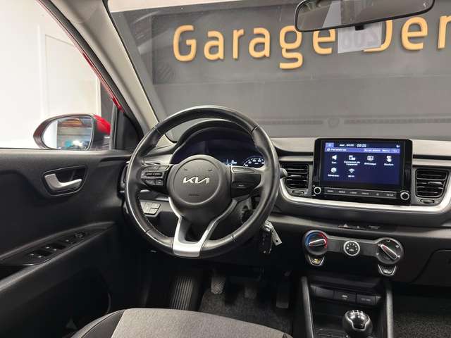 Kia Stonic — photo 10