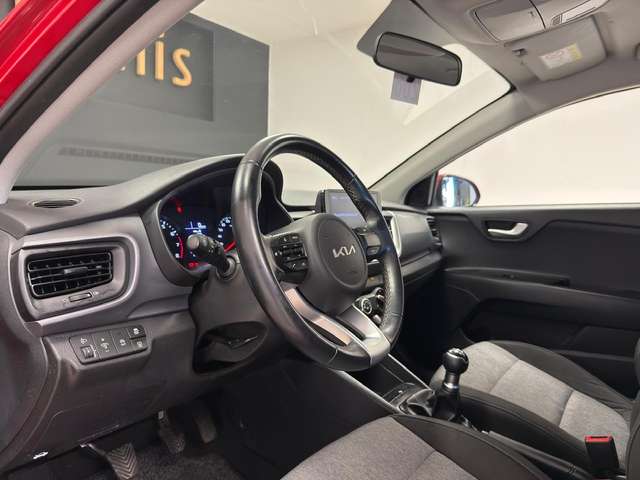 Kia Stonic — photo 14