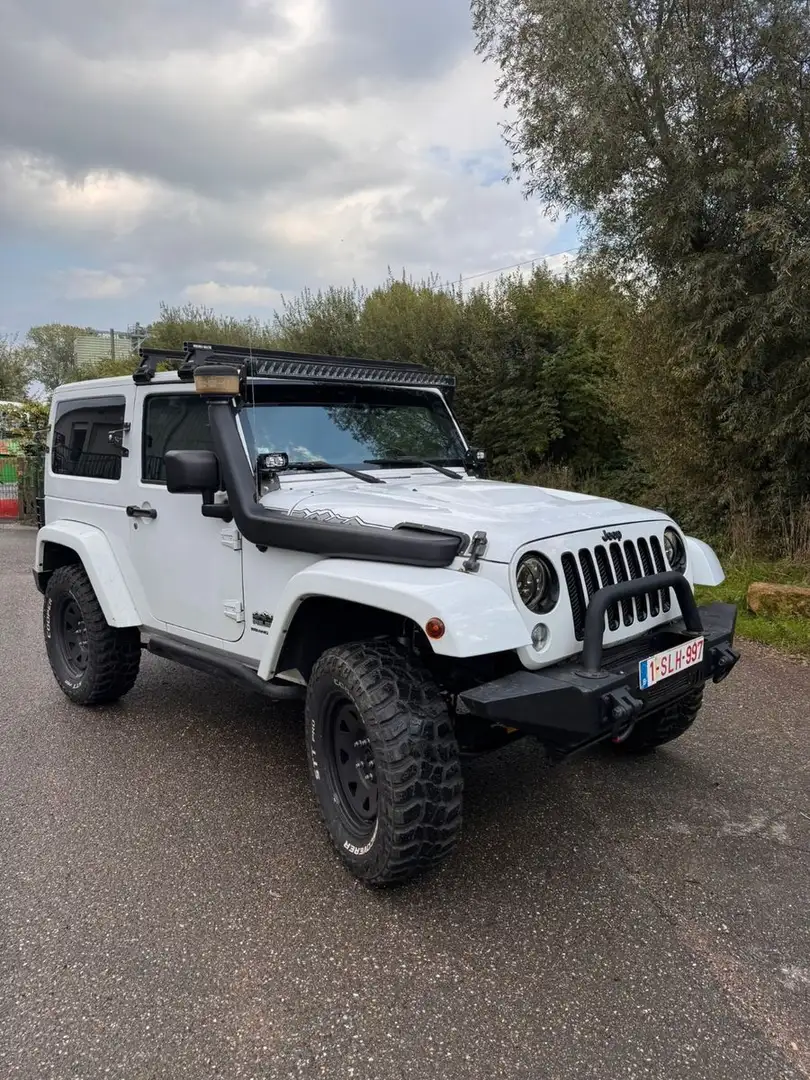 Jeep Wrangler Sahara 2.8 CRD Autom. Weiß - 2