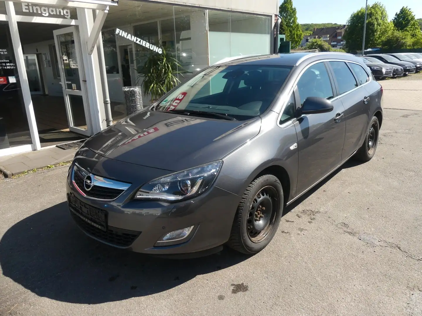 Opel Astra J Sports Tourer Innovation Grau - 2