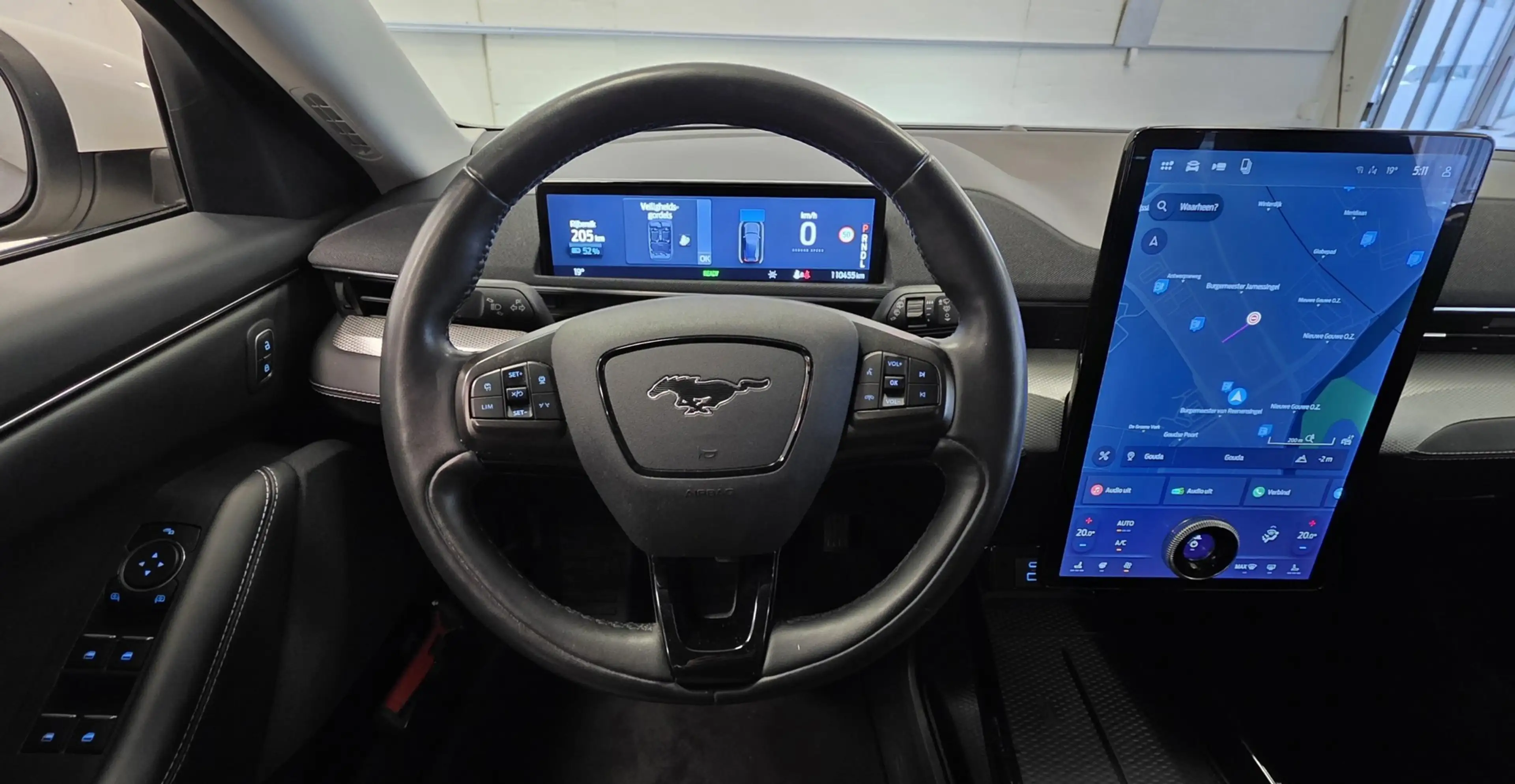 Ford Mustang Mach-E RWD 75 kWh 1e Eigenaar Trekhaak Leder Mooi! — photo 16