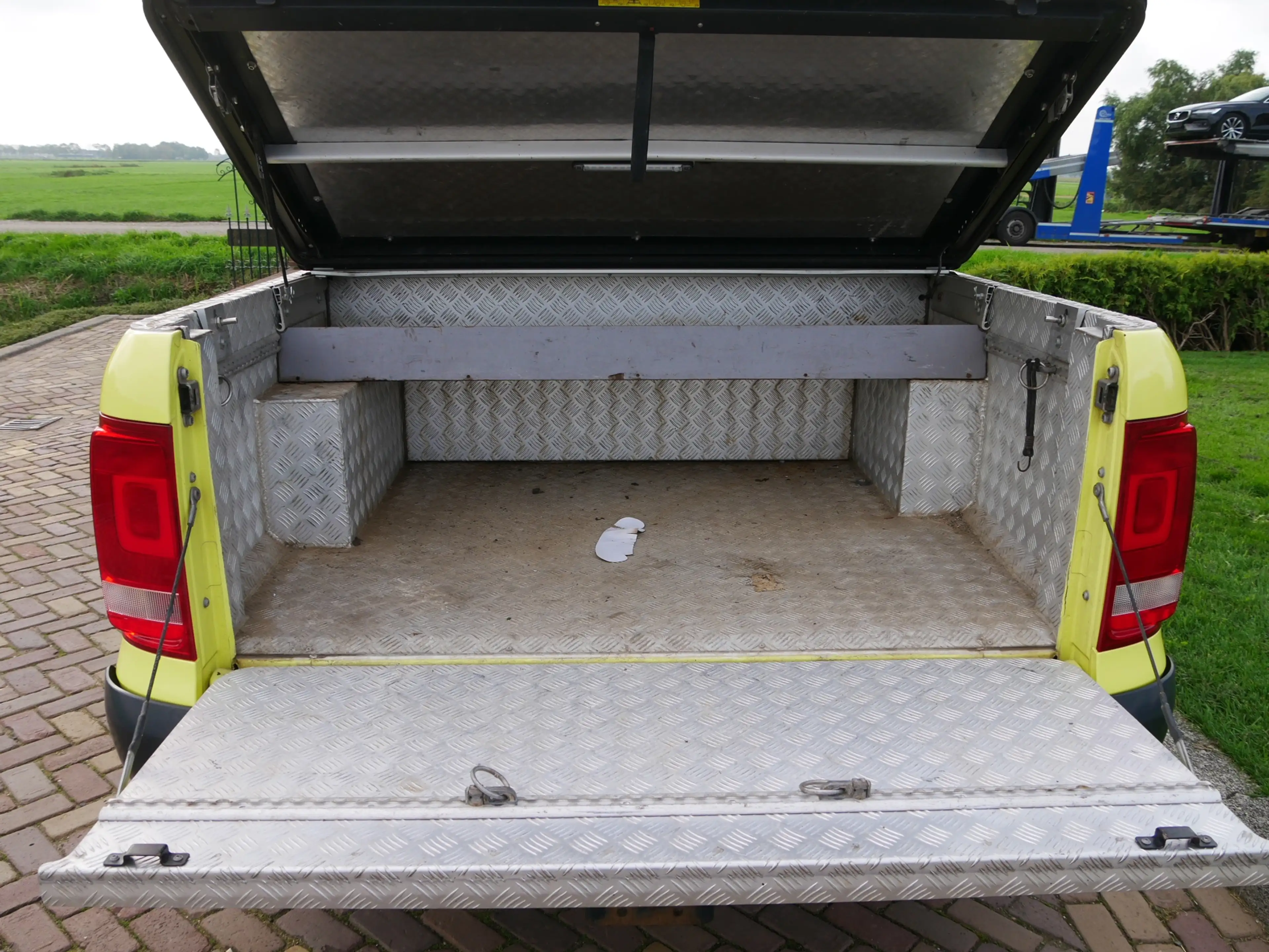 Volkswagen Amarok 3.0 TDI 4Motion Plus Cab Comfortline DSG AC | € 14 — photo 11