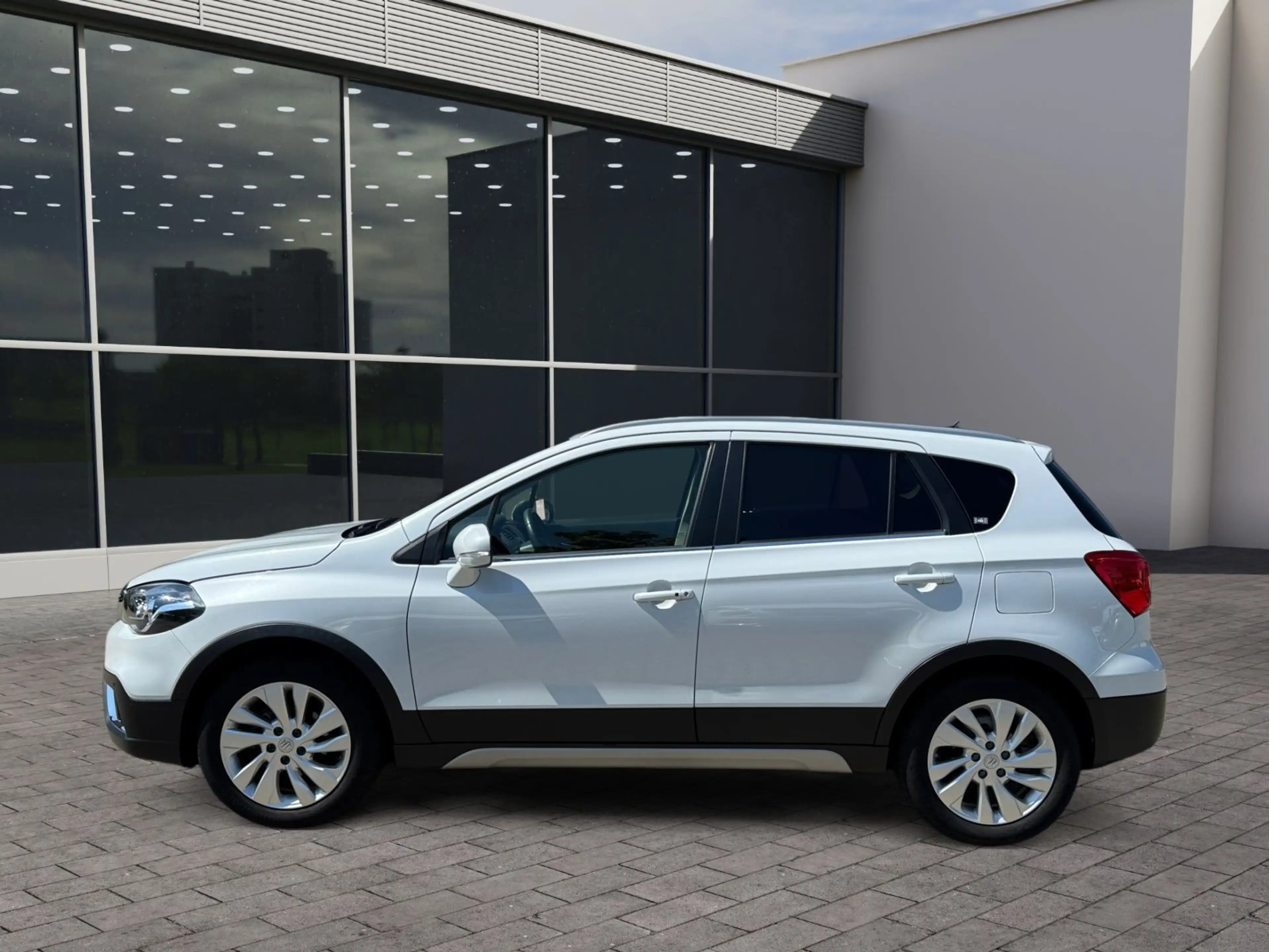 Suzuki SX4 S-Cross Comfort 4x4 Automatik — photo 4