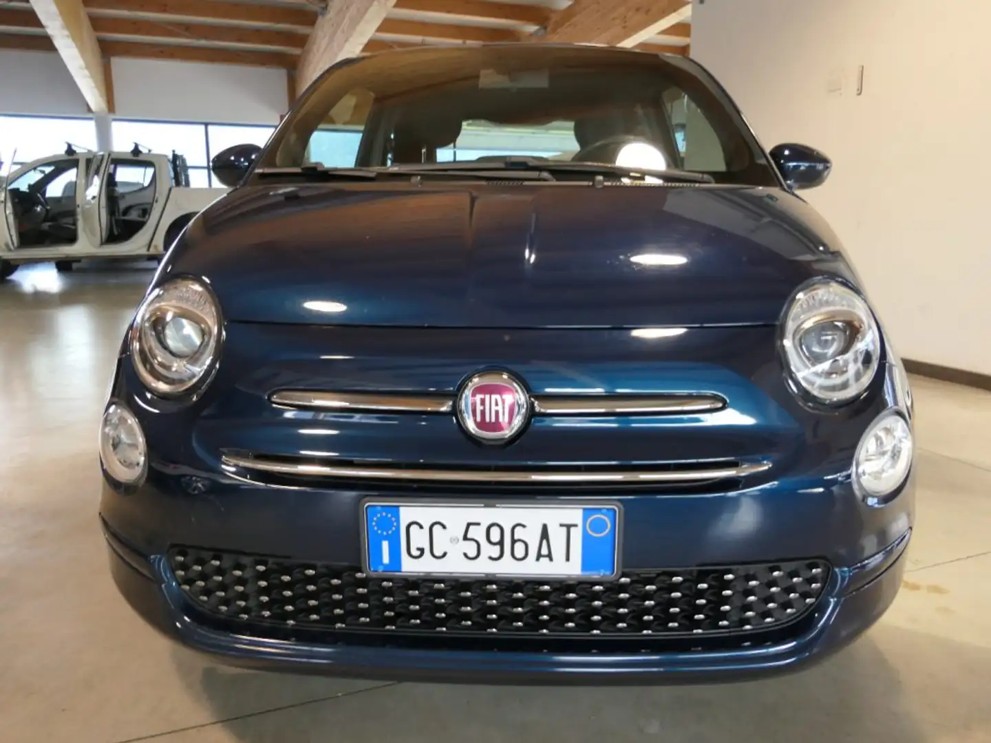Fiat 500 1.0 Hybrid Lounge Blau - 1