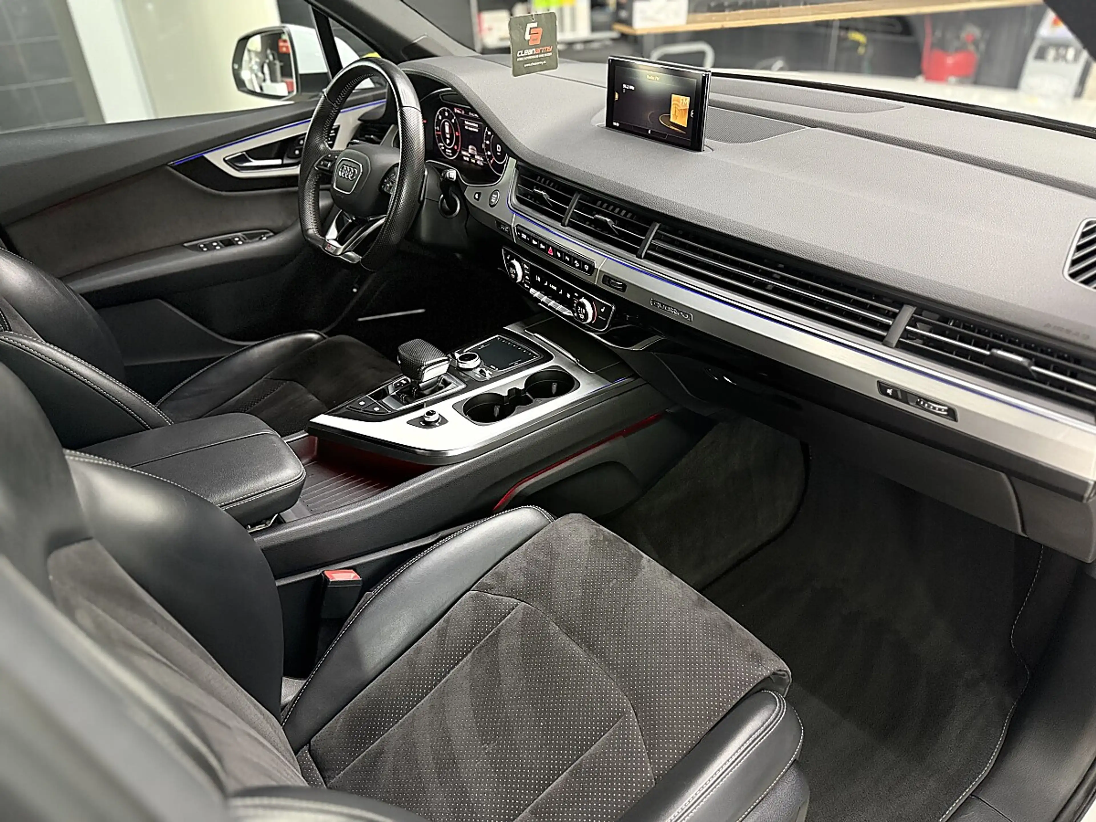 Audi Q7 3,0 TDI quattro Tiptronic — photo 12