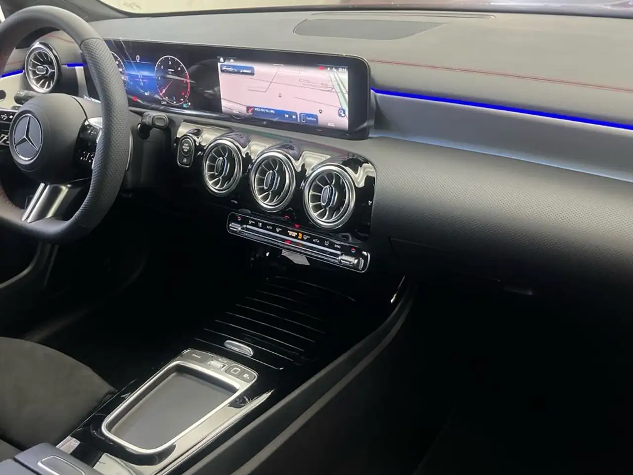 Mercedes-Benz CLA 2026 — фото 10