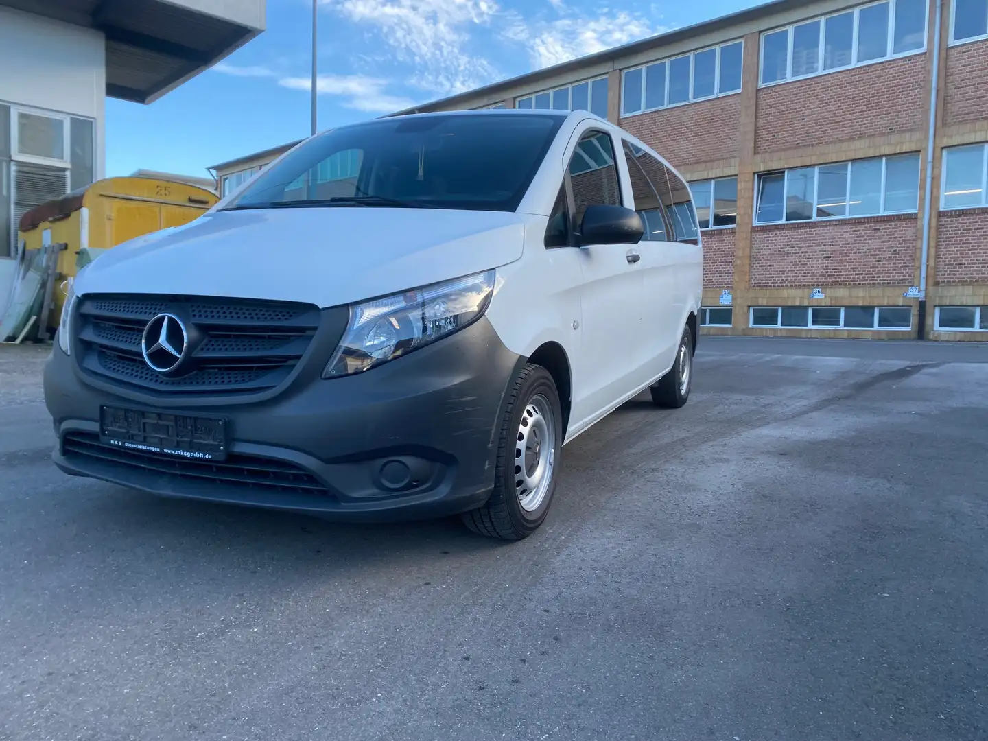 Mercedes-Benz Vito 111 CDI (BlueTEC) Lang Weiß - 1
