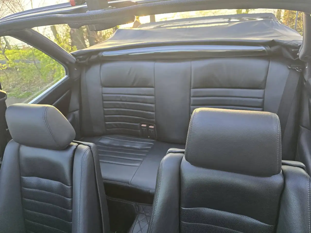 BMW 323, foto 2
