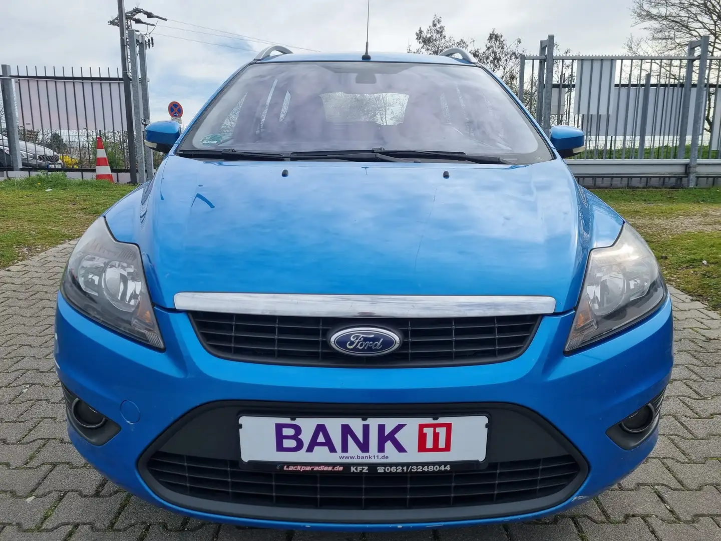 Ford Focus Style+ Turnier (CB4) Blau - 2