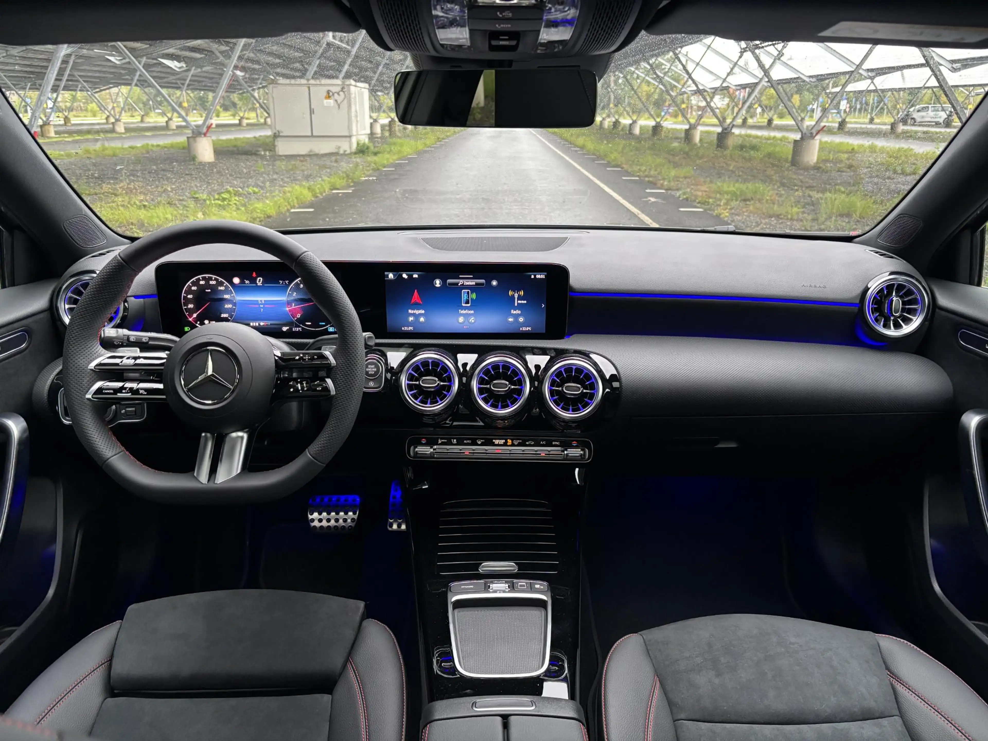 Mercedes-Benz A 180 Business Solution AMG | Night | Panoramaschuifdak — photo 13