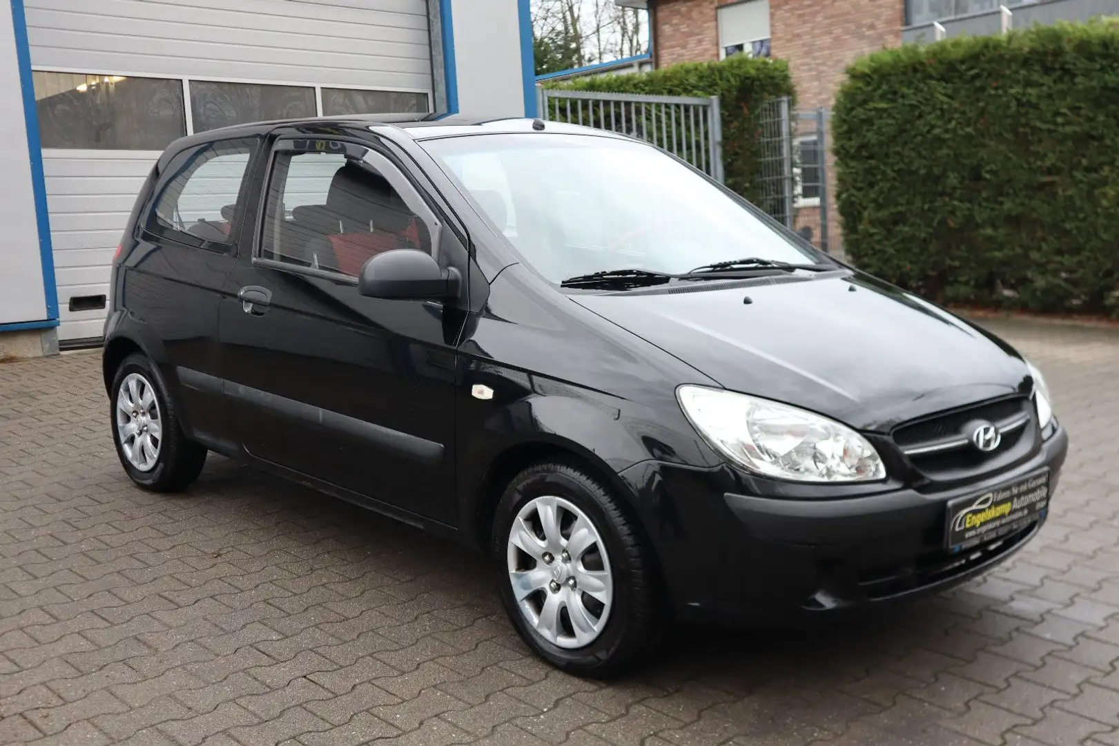 Hyundai Getz 1.4 GLS/ALLWETTER/SCHECKH./2.HAND Negro - 1