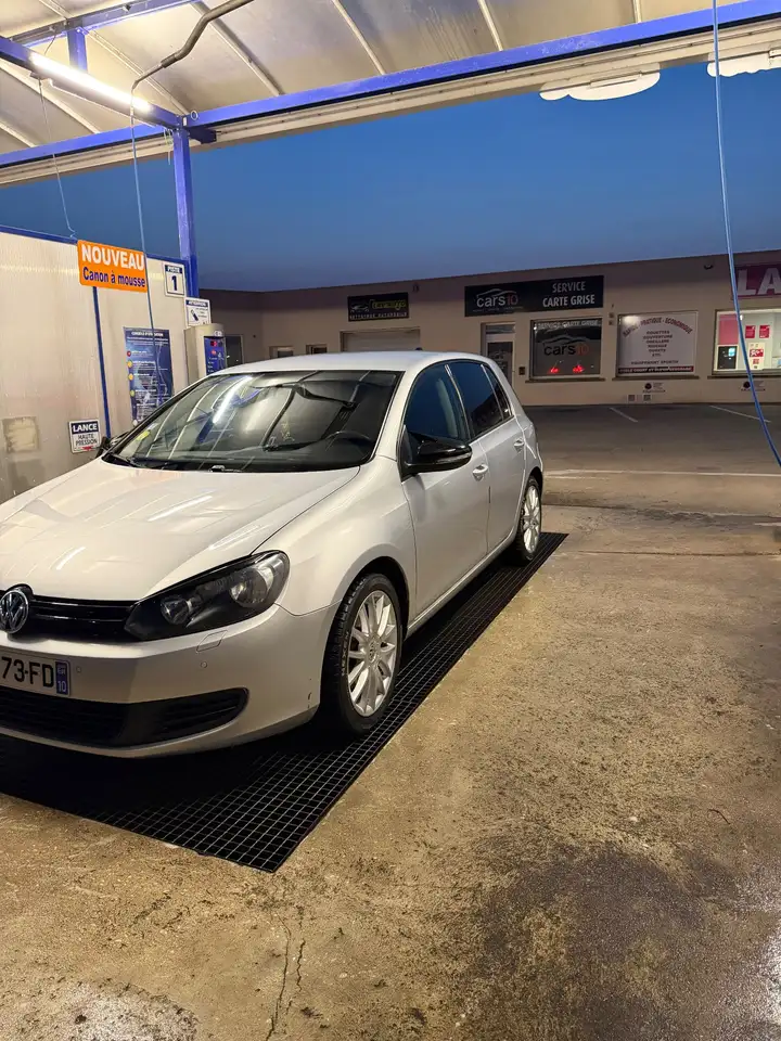 Volkswagen Golf Standard Model — photo 3