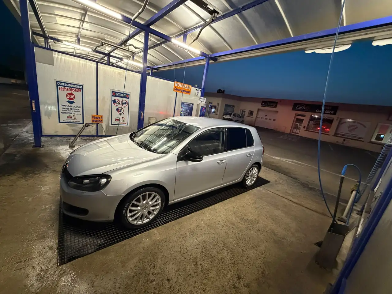 Volkswagen Golf Standard Model — photo 4