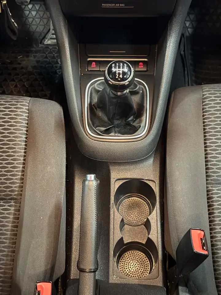 Volkswagen Golf Standard Model — photo 6