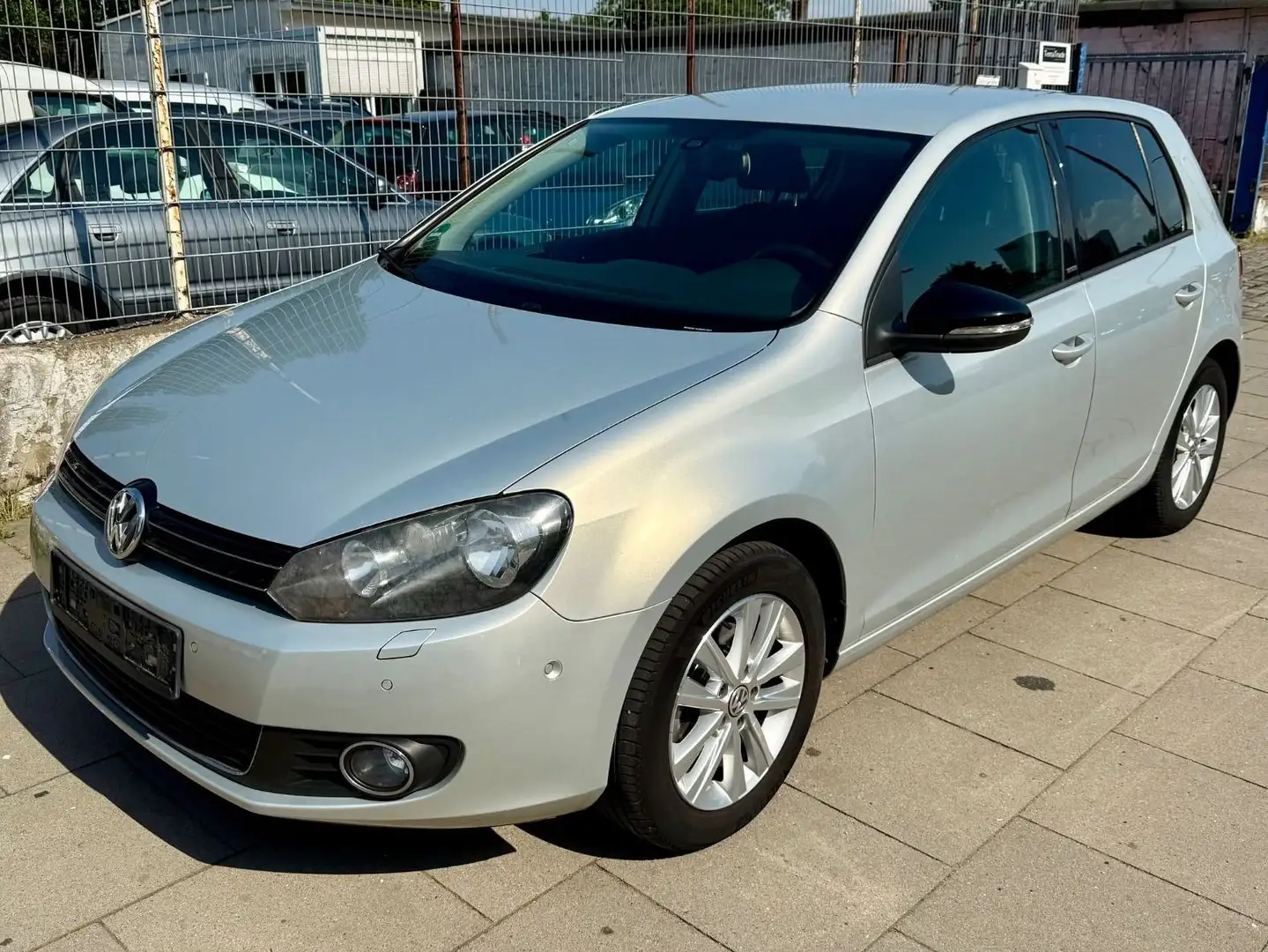 Volkswagen Golf VI Style / Automatik/TÜV 06.27 Or - 2