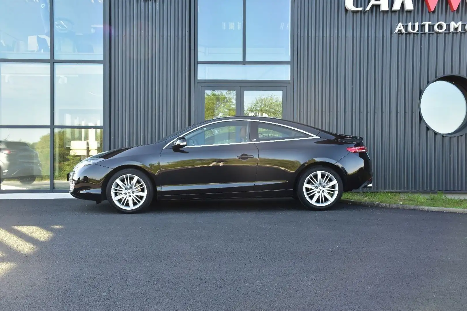 Renault Laguna COUPE 2.0 DCI 150CV DYNAMIQUE Чорний - 2