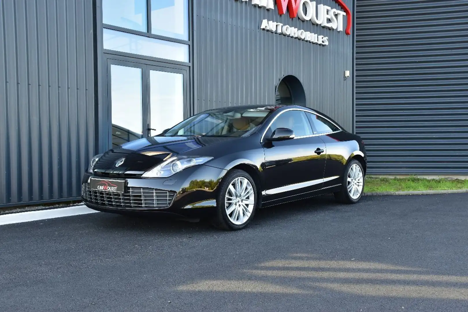 Renault Laguna COUPE 2.0 DCI 150CV DYNAMIQUE Чорний - 1