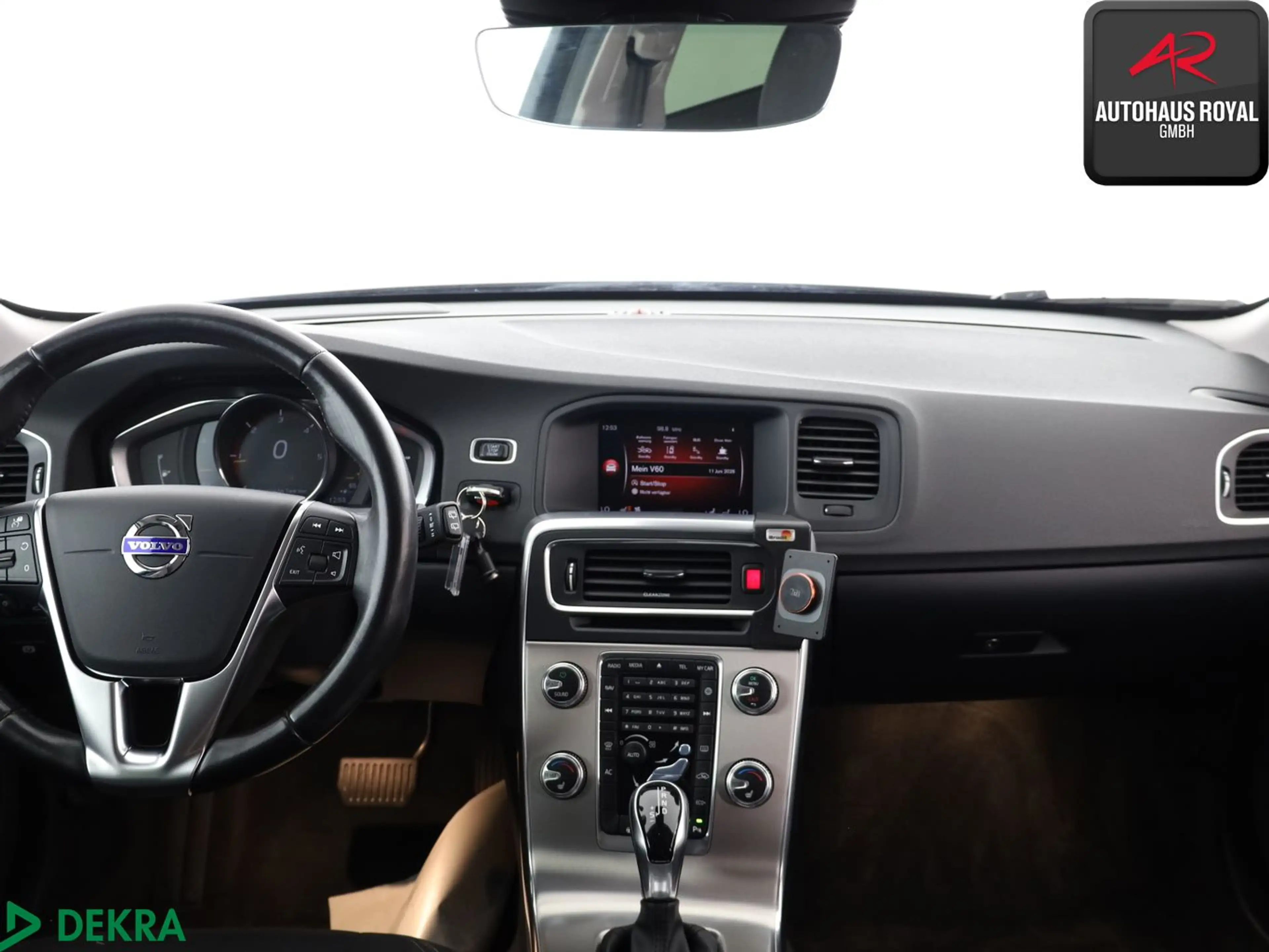 Volvo V60 Cross Country D3 TOTWINKEL,SPURHALTE,SITZHZ — photo 9