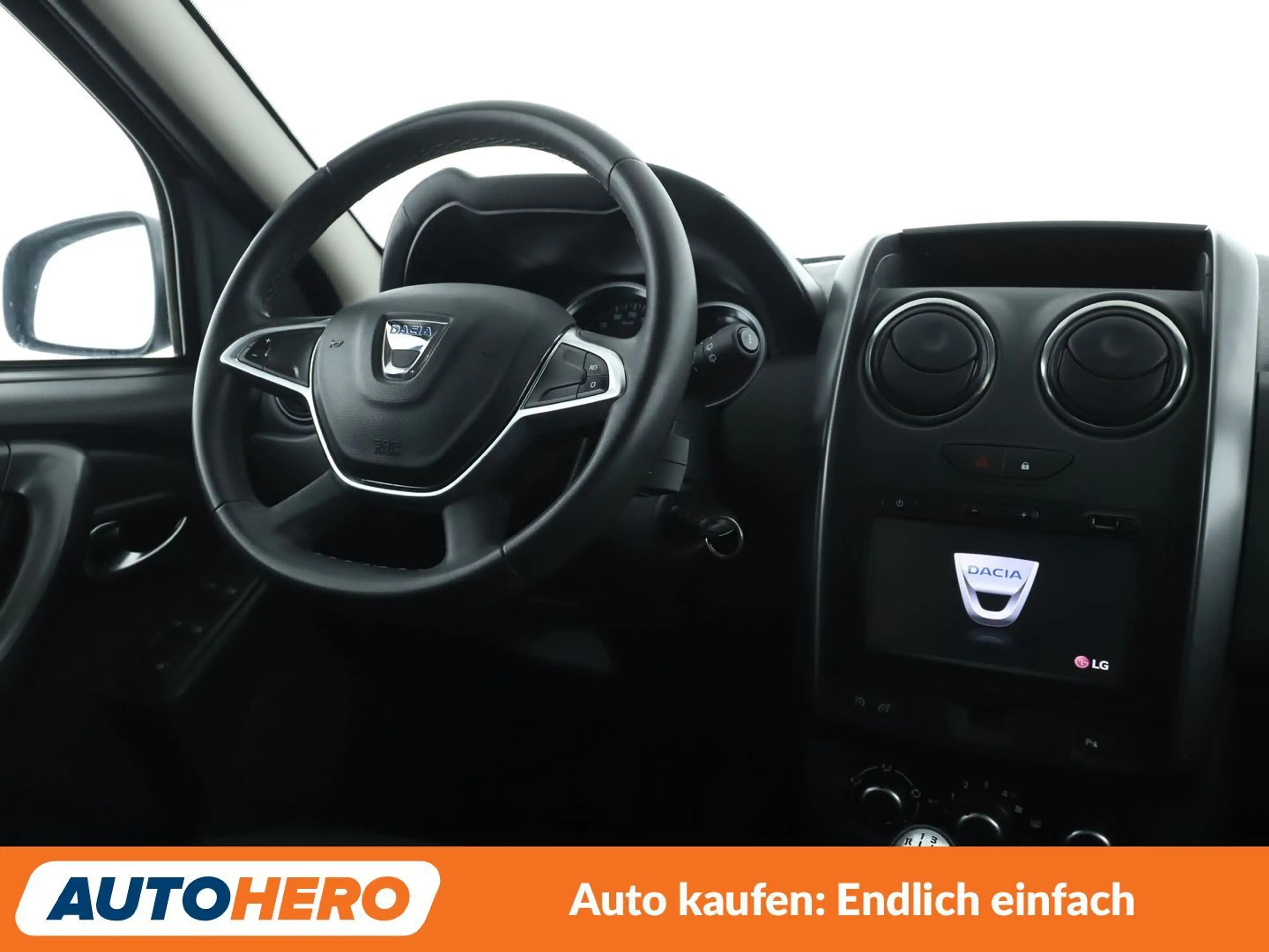 Dacia Duster 1.2 TCe Prestige 4x2 *NAVI*TEMPO*PDC* — photo 13