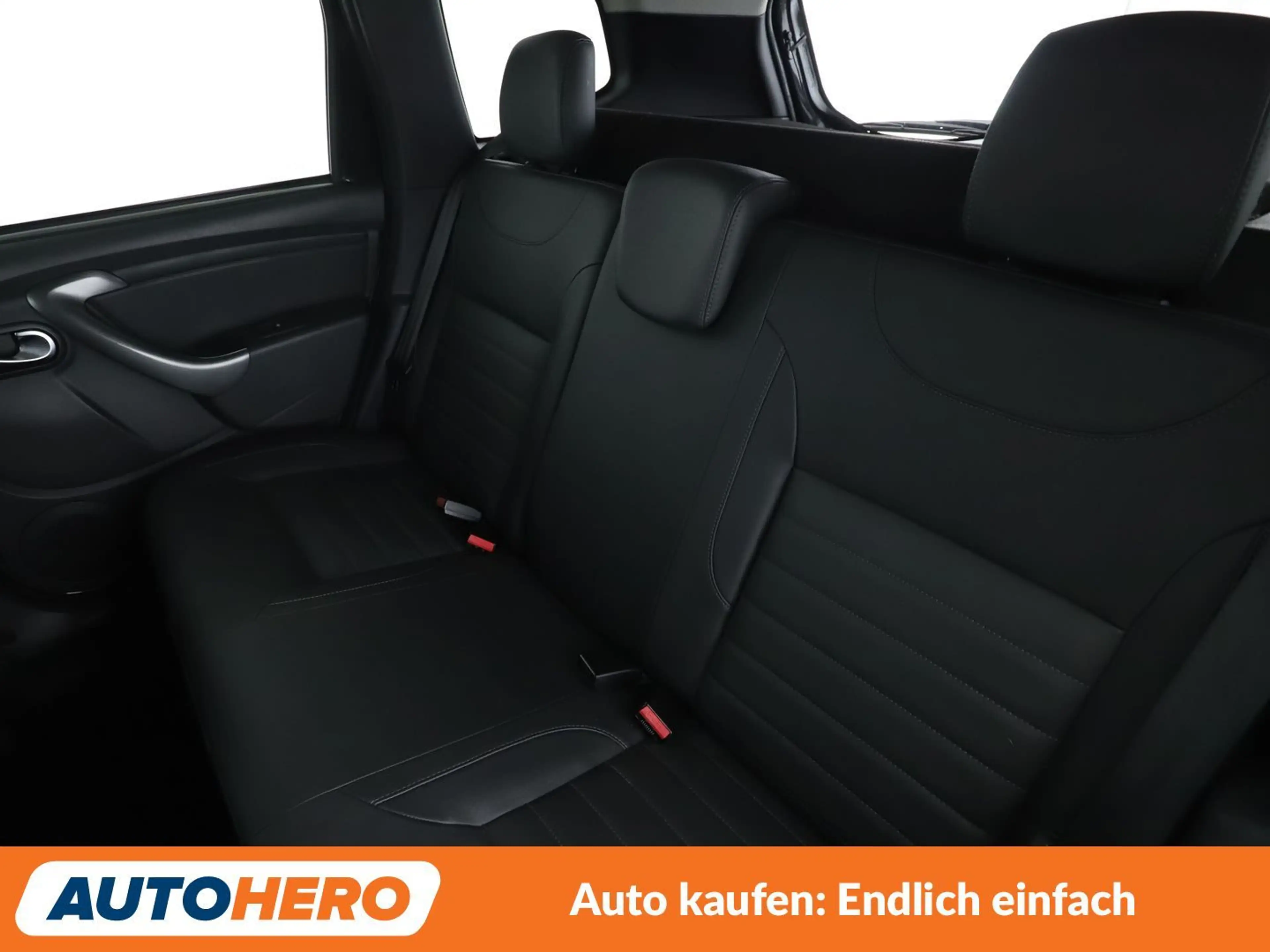 Dacia Duster 1.2 TCe Prestige 4x2 *NAVI*TEMPO*PDC* — photo 14