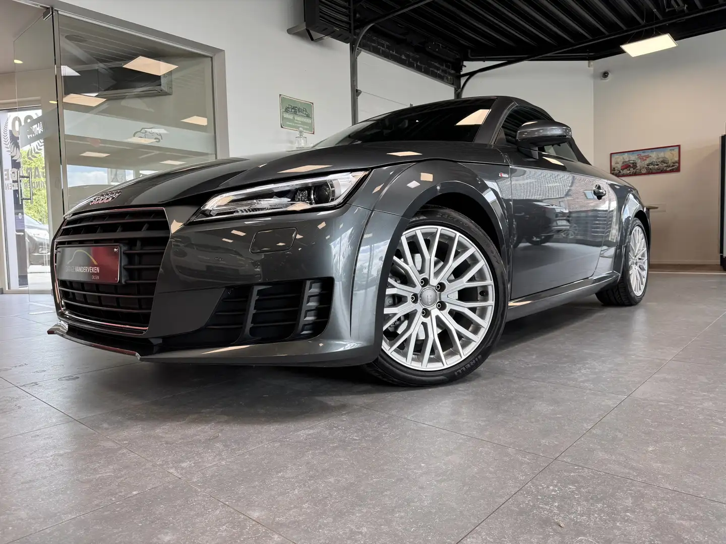 Audi TT Cabrio1.8 TFSI * S-line Grijs - 1