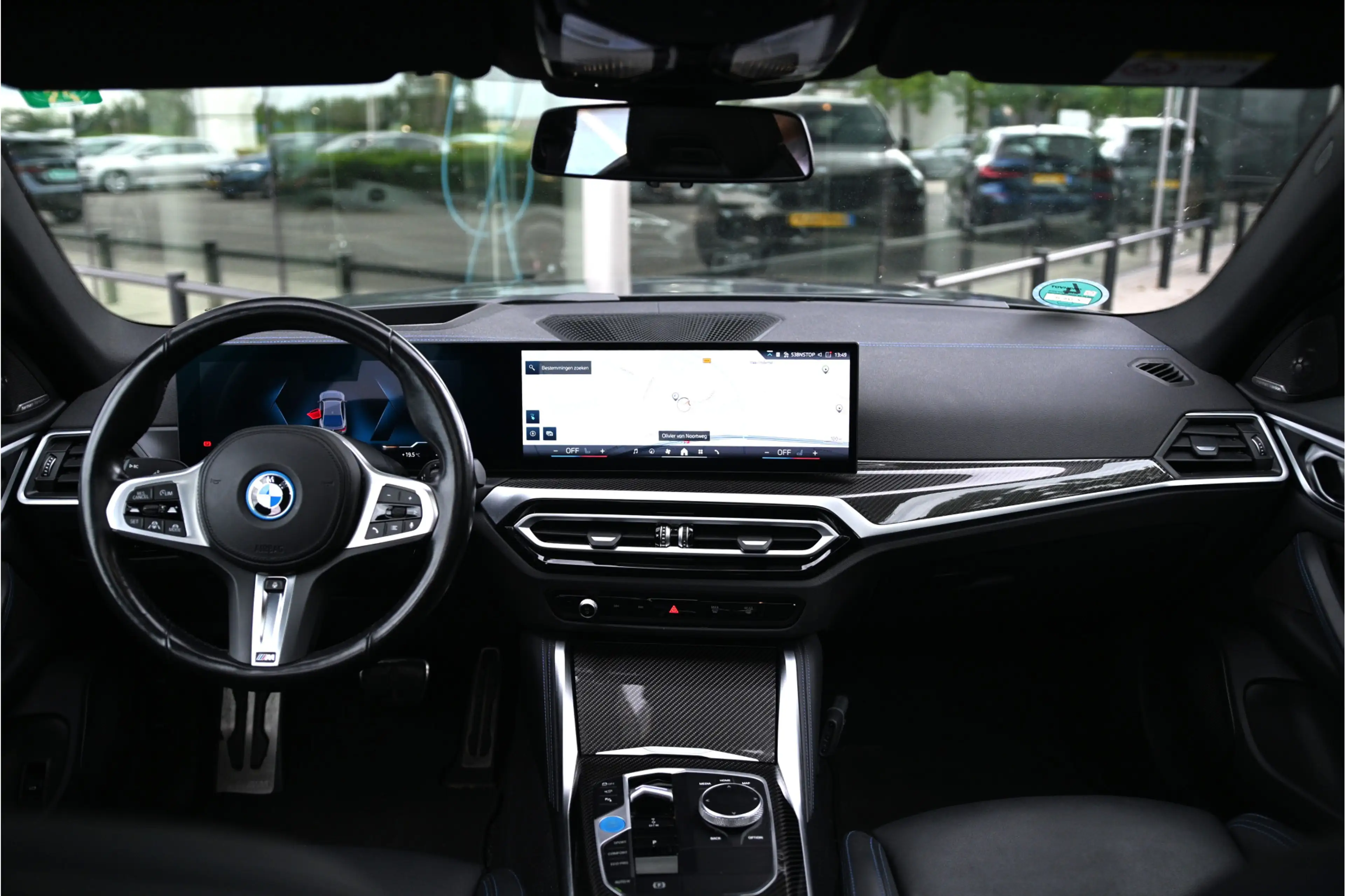 BMW i4 eDrive40 High Executive M Sport / Schuif-kanteldak — photo 8