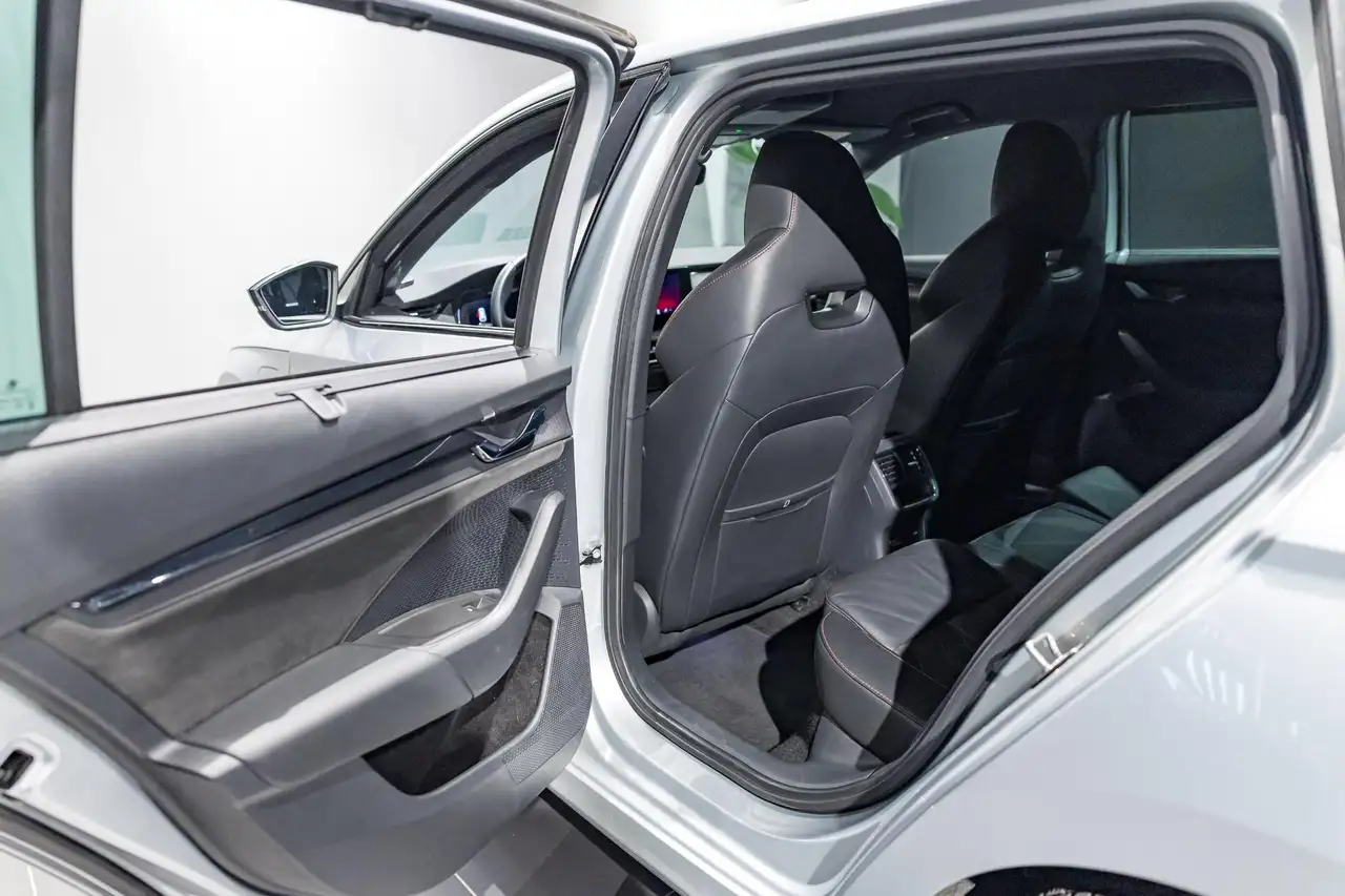 Skoda Octavia Combi 1.4 TSI PHEV 245 pk DSG6 RS MEMORY SEATS C, миниатюра 22