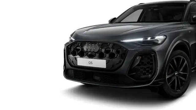 Audi Q5 view 6