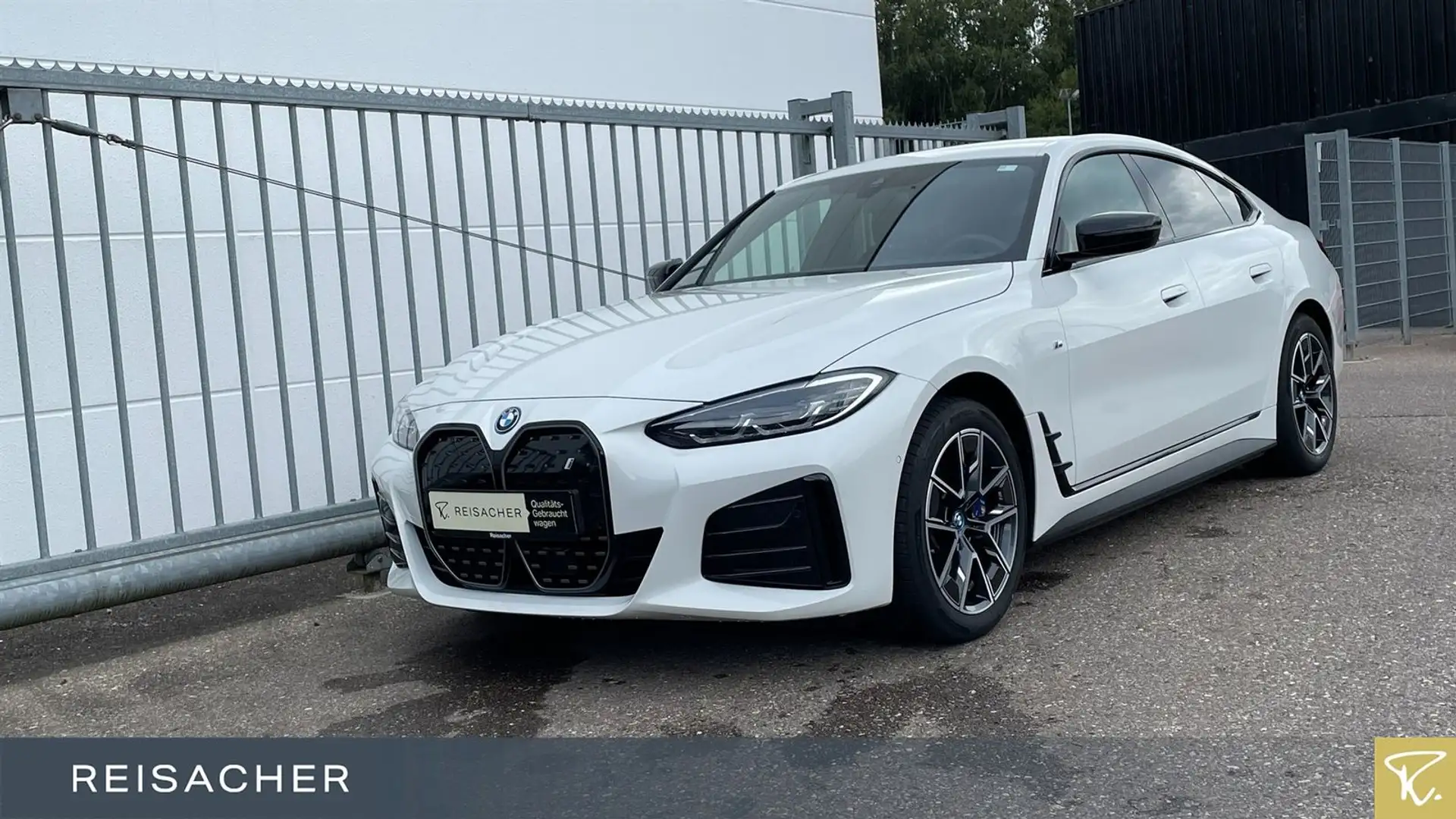 BMW i4 eDrive35 GranCoupé M-Sport AHK DrAss RFK HiFi Blanc - 1