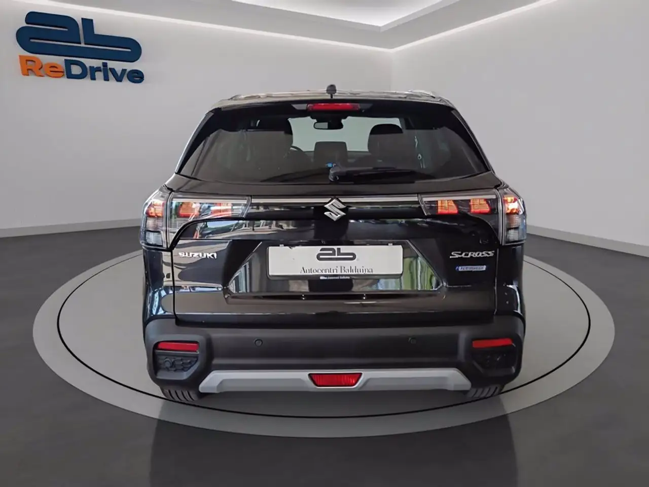 Suzuki S-Cross 2024